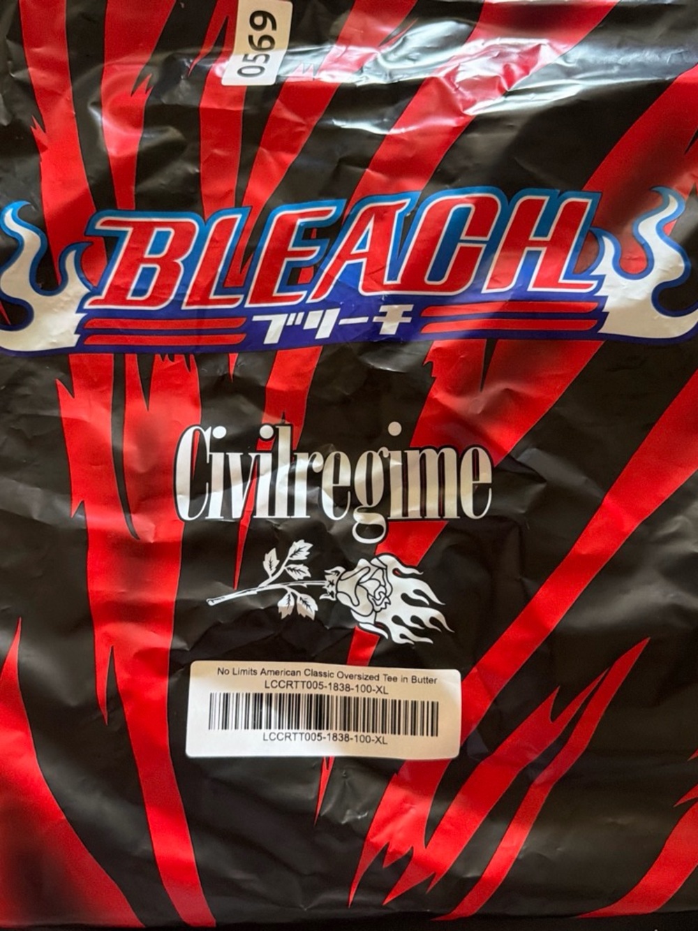 Civil regime x Bleach . “No limits American classic oversized tee in butter” - Picture 3 of 3